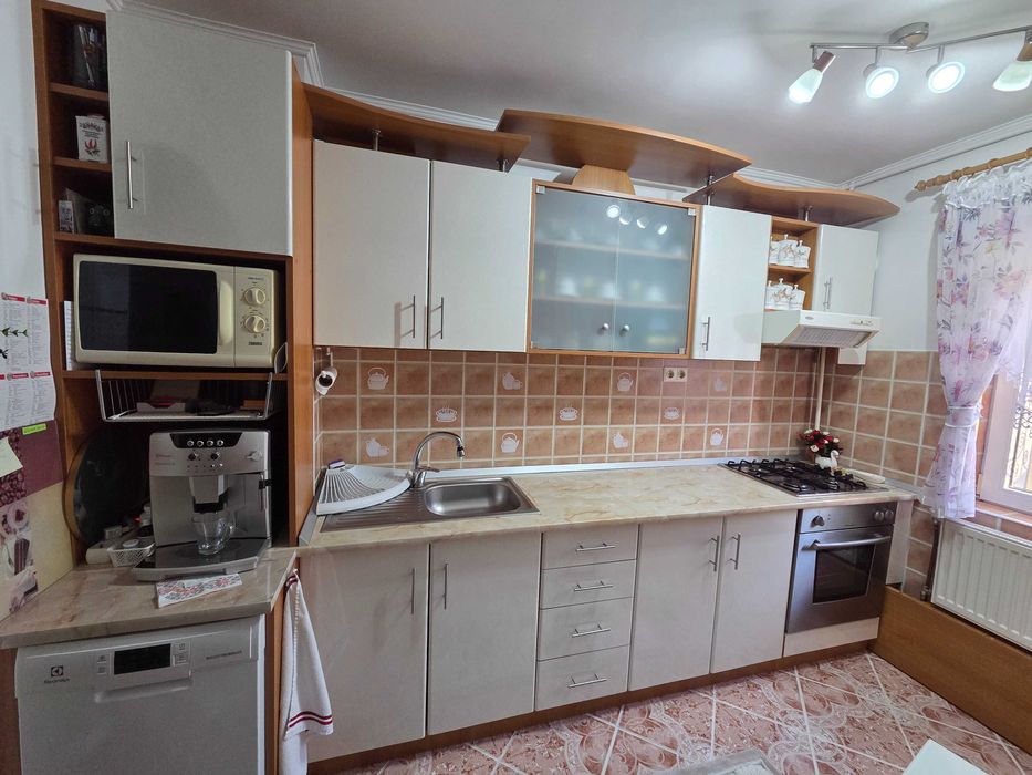 Apartament de vānzare 3 camerā