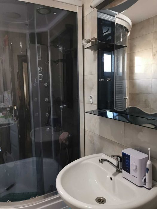 Proprietar, inchiriez casa 3 dormitoare