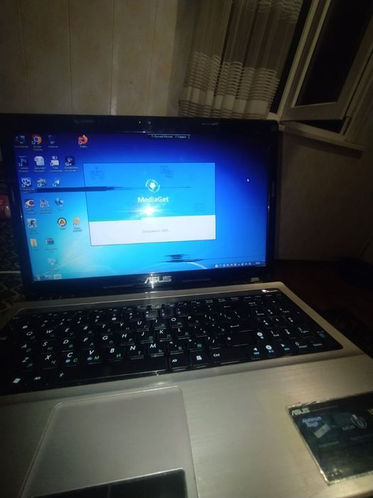 Asus computer laptop