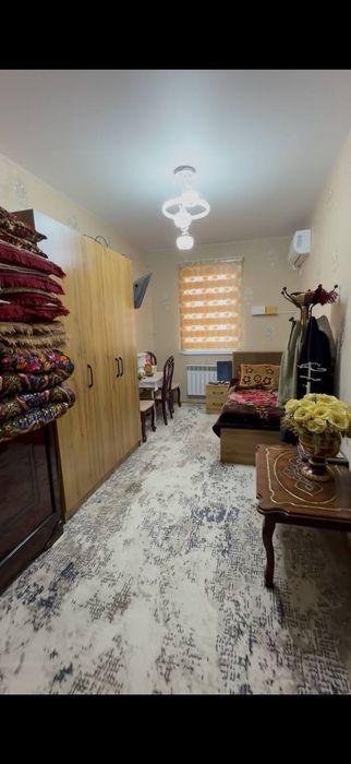 Продам квартиру 4-комнат 2 санузла отличный ремонт делал для себя.