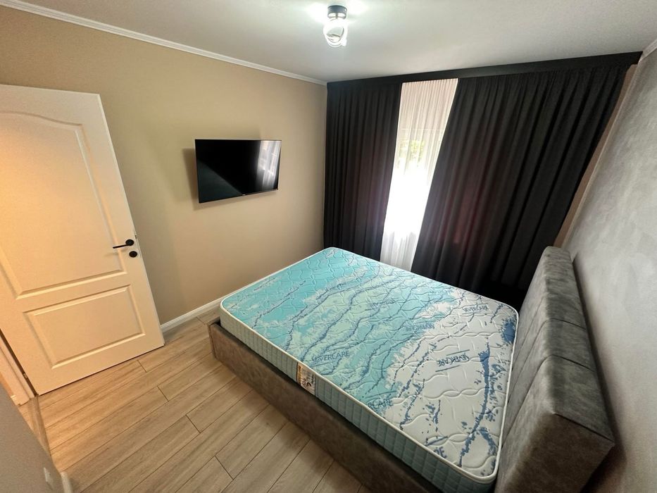 Ofer spre închiriere Apartament de Lux 4 Camere Etaj 1 Micro 17