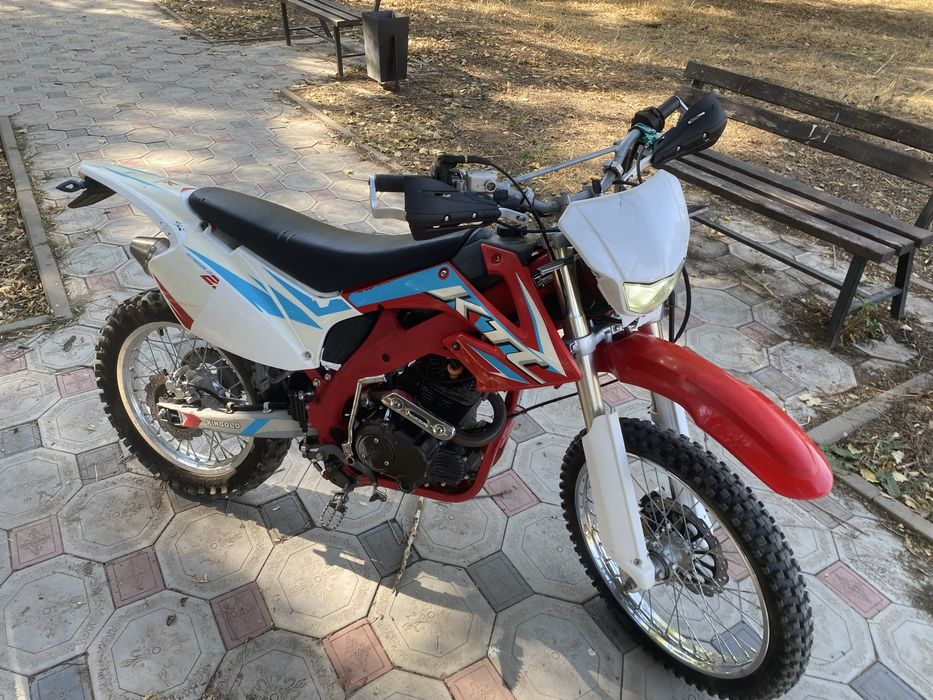 Продам эндуро 250cc