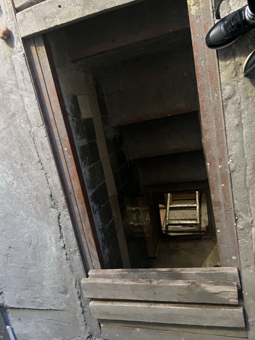 Продам гараж общество строитель на 31 мкр