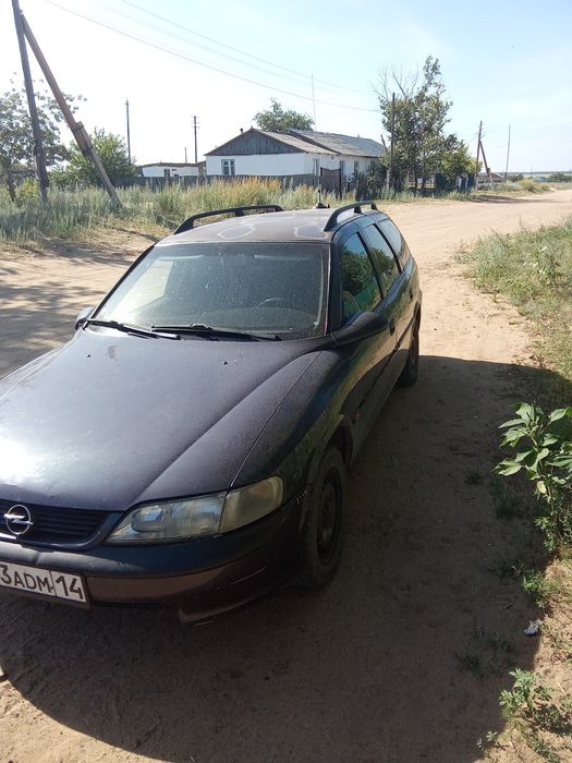Продам автомобиль Опель вектор б