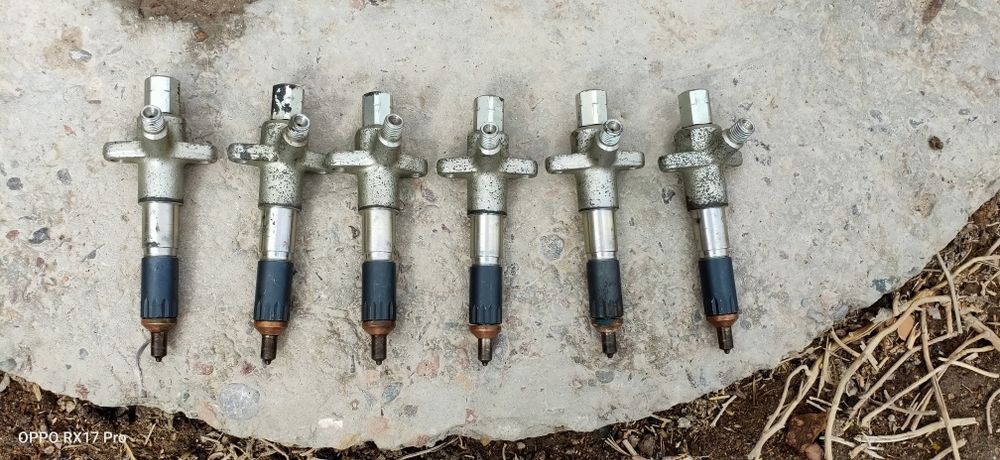 Форсунки Исузи 10 тонника б/у