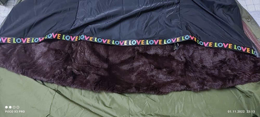 Продам парку с натуральным мехом