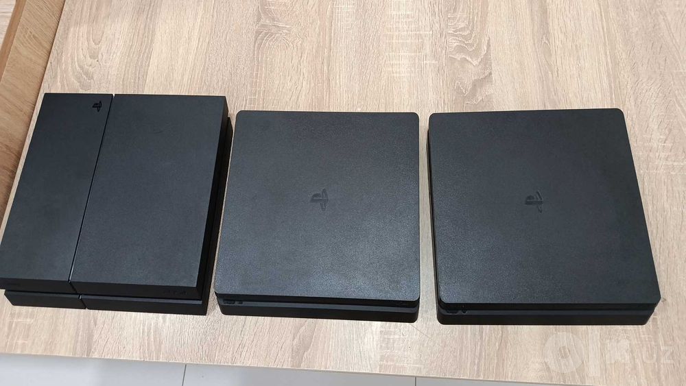 PlayStation 4 SLIM