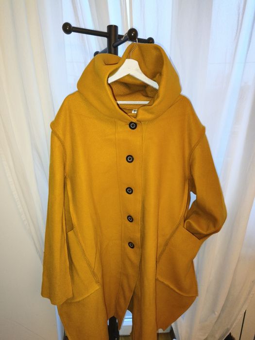 Ново Дамско палто в цвят горчица!
