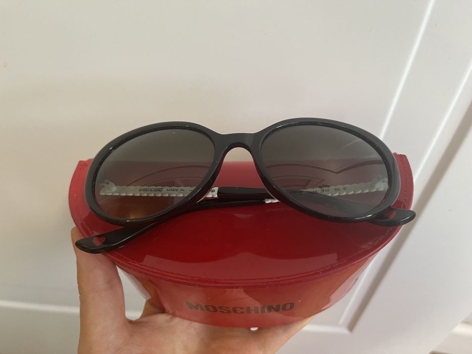 Очки Moschino солнцезащитные MO765