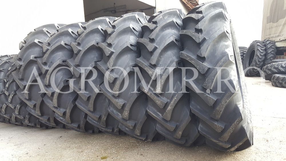 Cauciucuri noi 13.6-28 BKT 8 pliuri anvelope pentru tractor