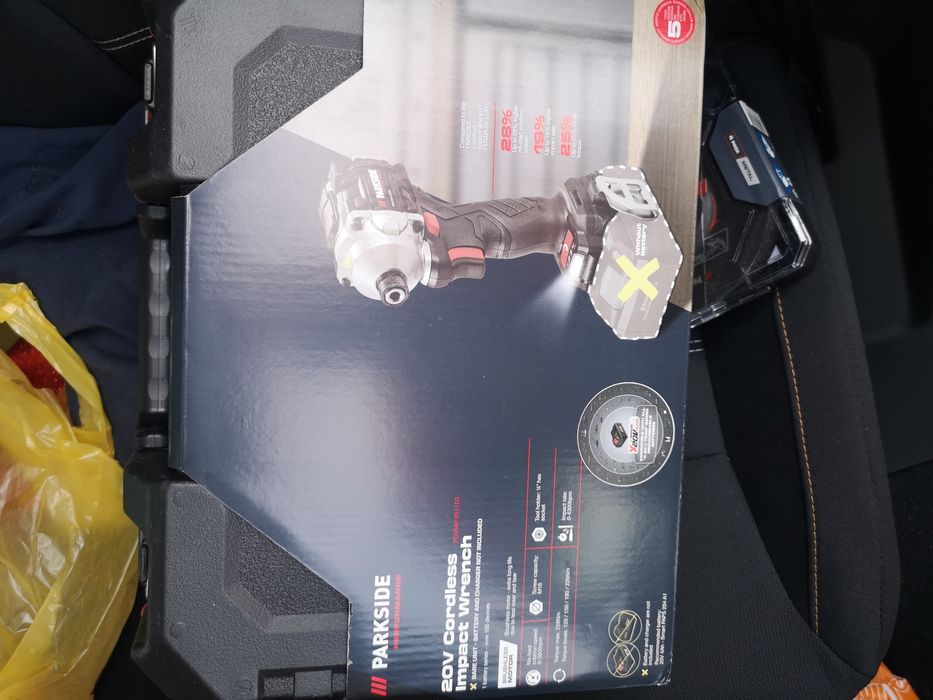 Mașina de insurubat cu impact