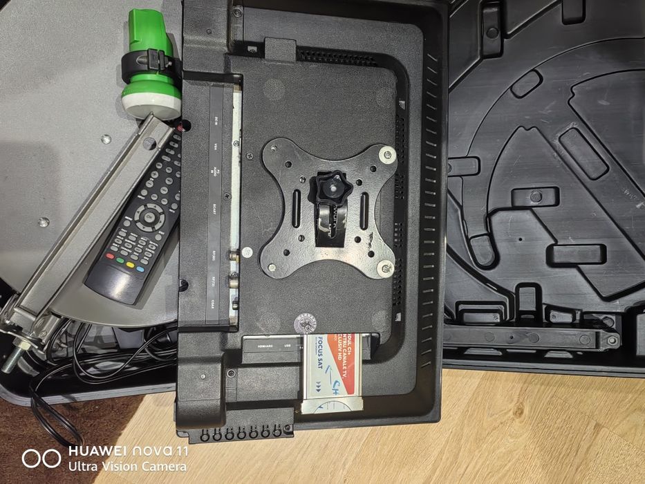 antena satelit cu TV ptr. camion/rulota