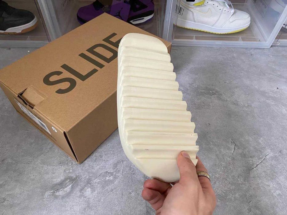 Adidas Yeezy Slides