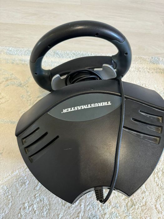 Руль с педальом ...