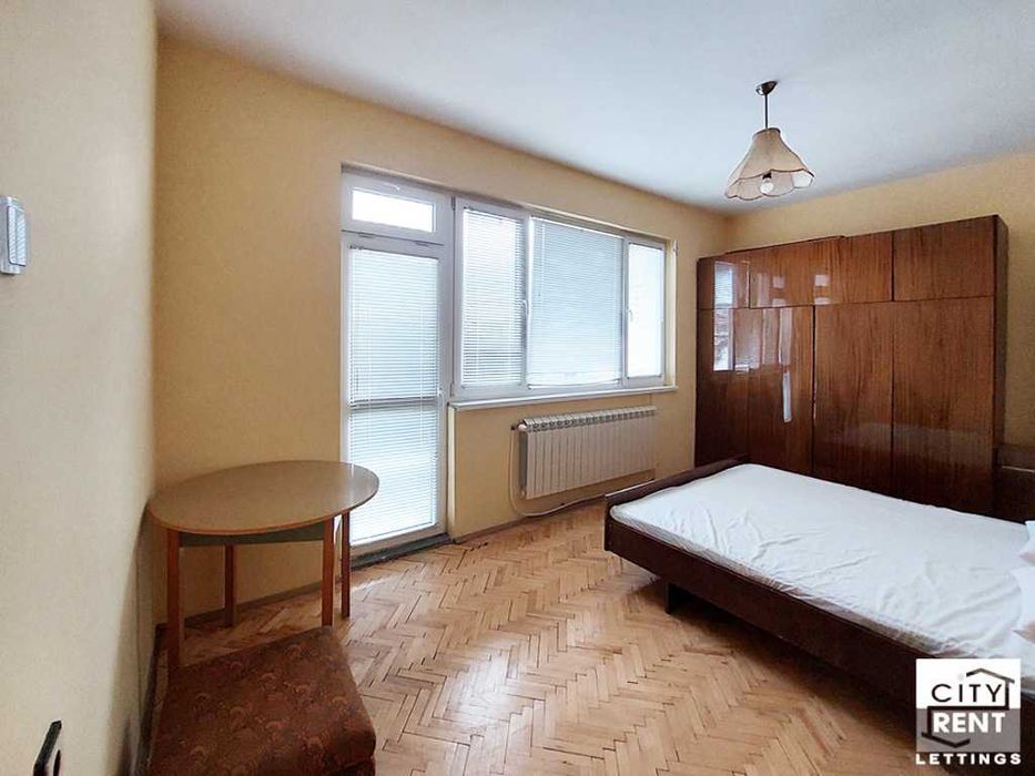 Дава се под наем Многостаен апартамент в Велико Търново, Център - 150 кв.м за 380 € - Снимка #9