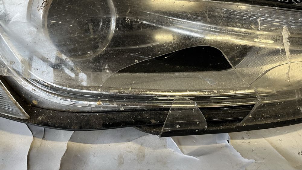 десен фар Audi A4 B8 Facelift 2009-2016