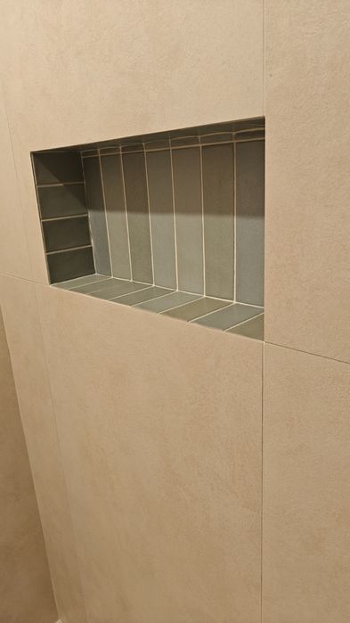 Montaj gresie si faianta, placari ceramice bai si terase