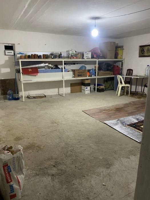 Paradox tomonda 2 xonalik qilingan uy sotiladi