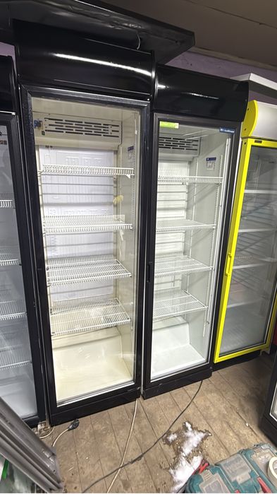 Витринные холодильники низкие цены в городе