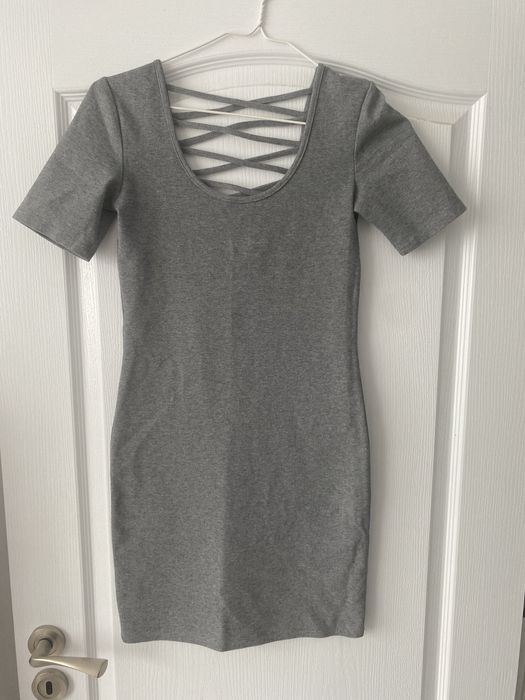 Рокля на марка Mango