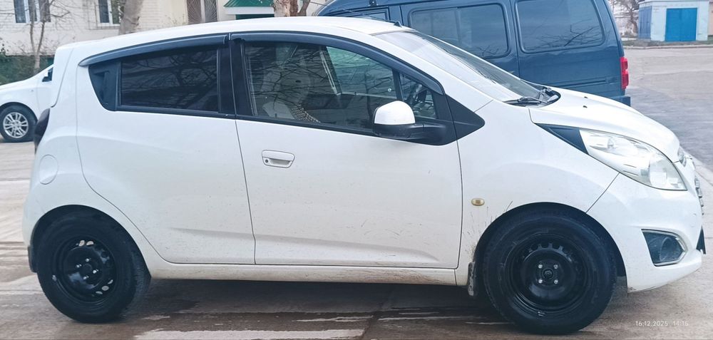 Spark chevrolet спарк