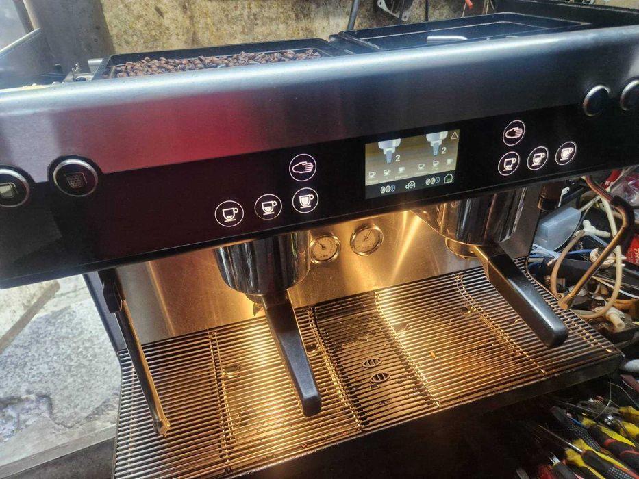 Кафемашина WMF Espresso 03.5500   с 2 ръкохватки