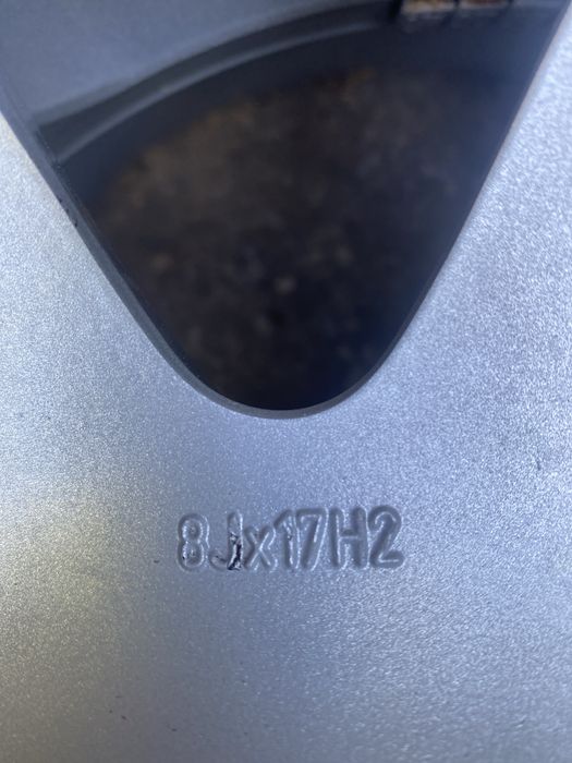 Джанти 17 цола свалени от голф 4