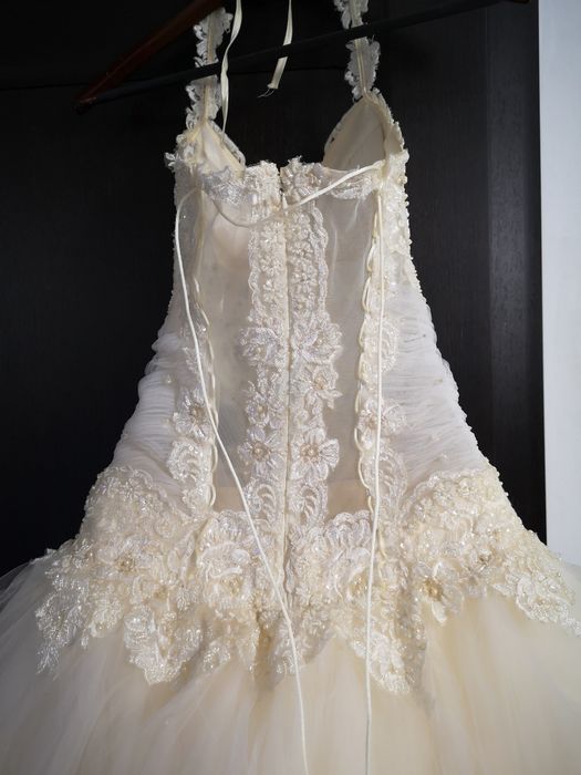 De închiriat-Rochie mireasa-stil printesa