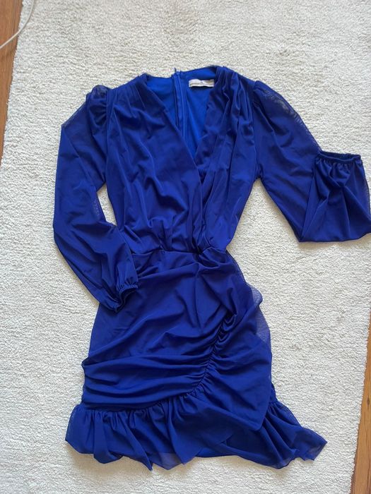 Продам платья по 2000