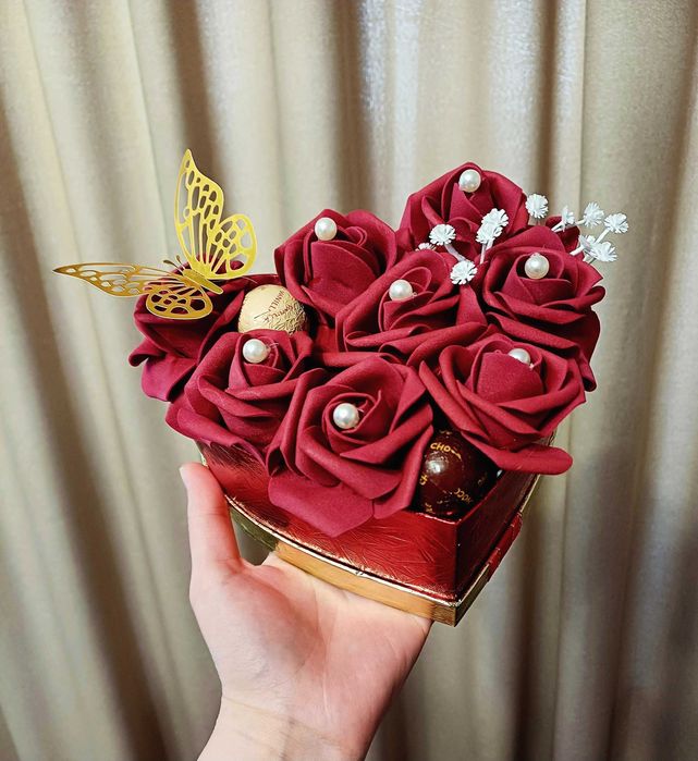 Кутия с вечни рози