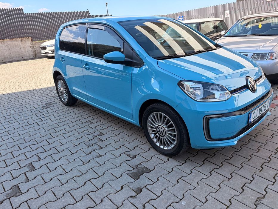 Volkswagen up! Primul proprietar. Stare foarte buna, ingrijita.