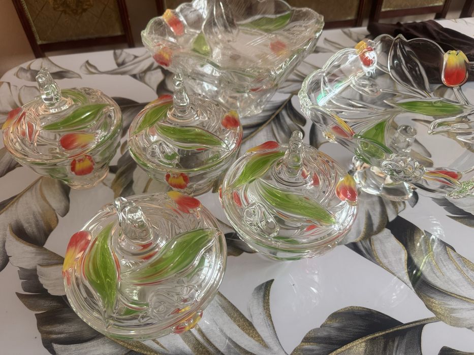 Продам хрустальную вазу и салатницу