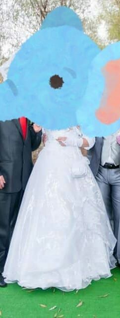 Rochie mireasa cu tot ce e nevoie