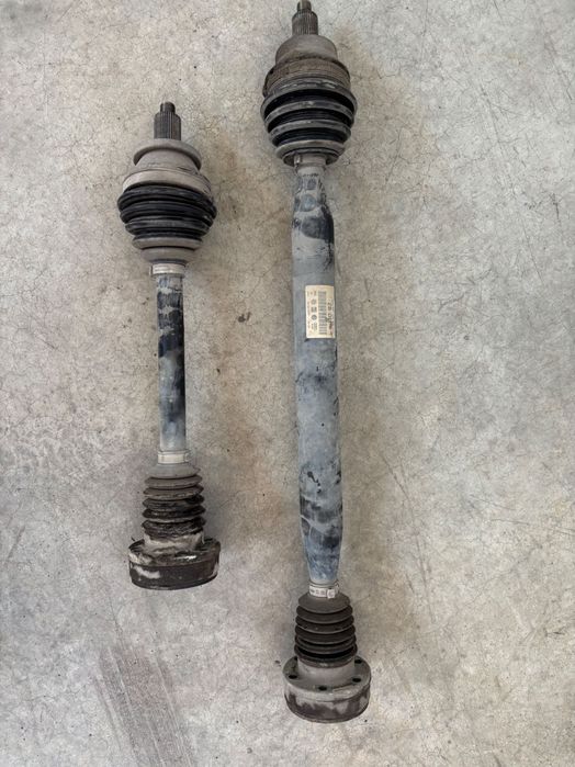 Полуоска / каре ляво - дясно Skoda / VW