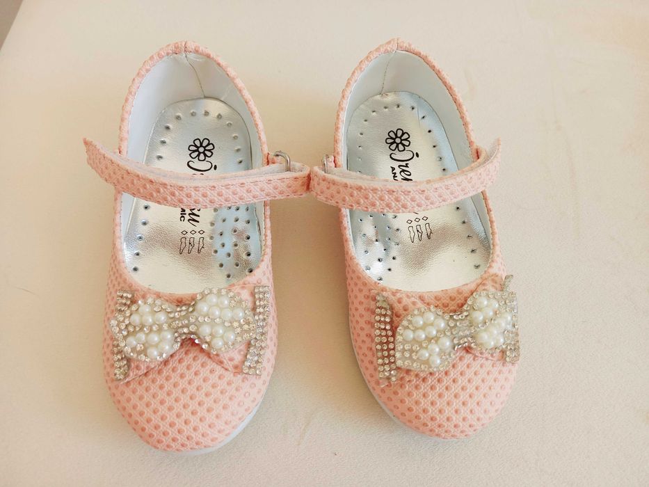 Официални детски обувки за момиче, 23 номер.