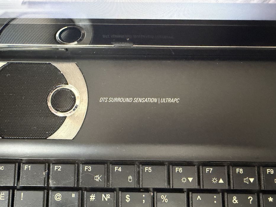 Fujitsu nh751 ноутбук 17.3