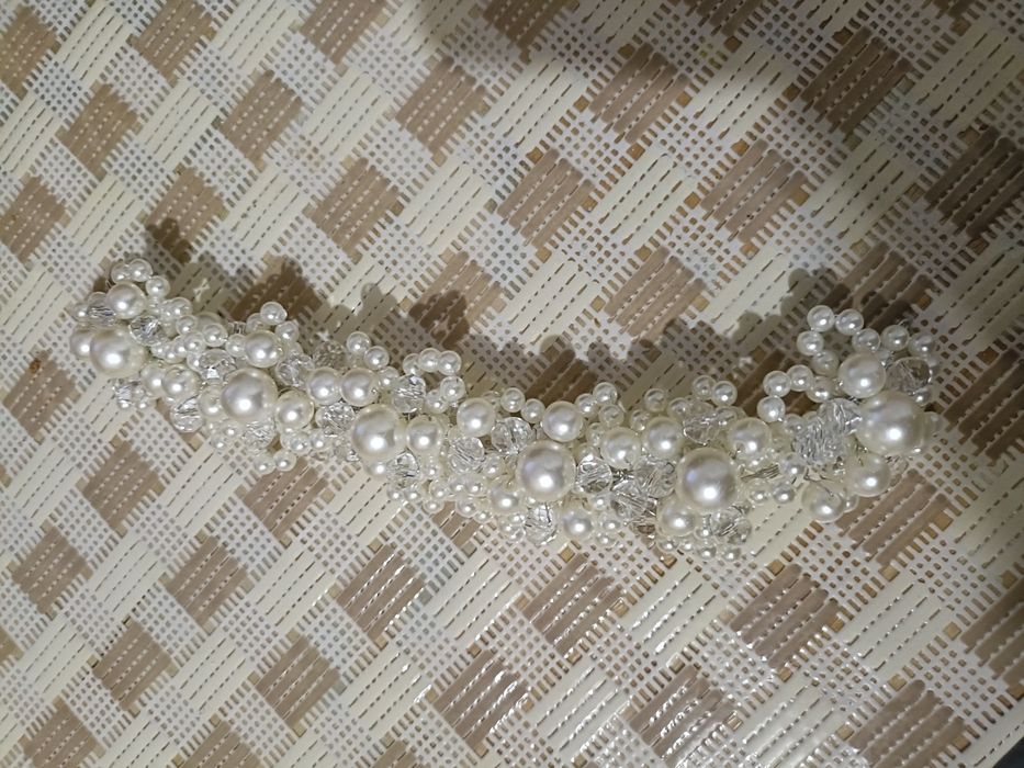 Rochie mireasă cu perle