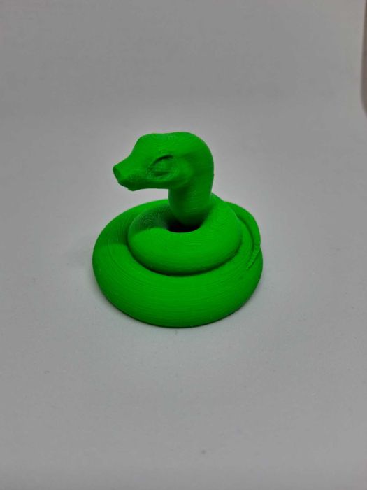 Змия. Годината на Дървената змия. Годината на Зелената змия.