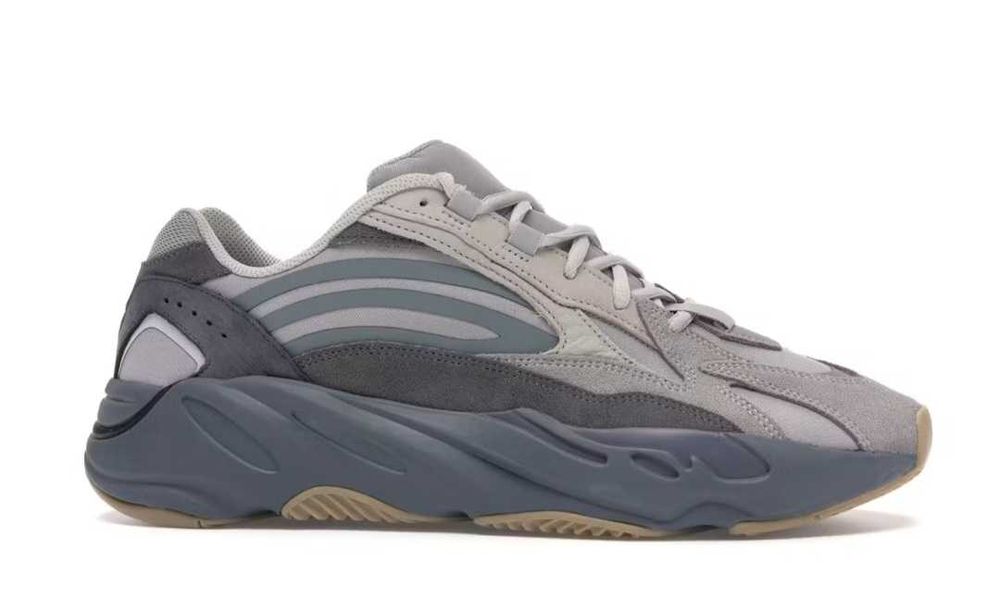 Adidas Yeezy Boost 700 V2