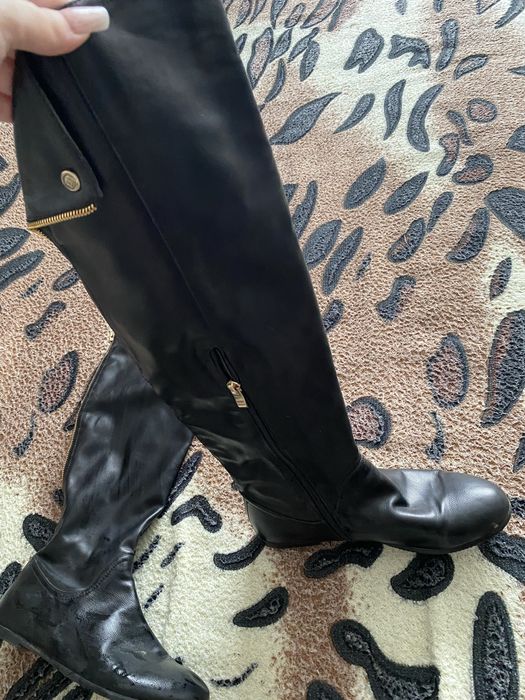 Продам весенние сапоги