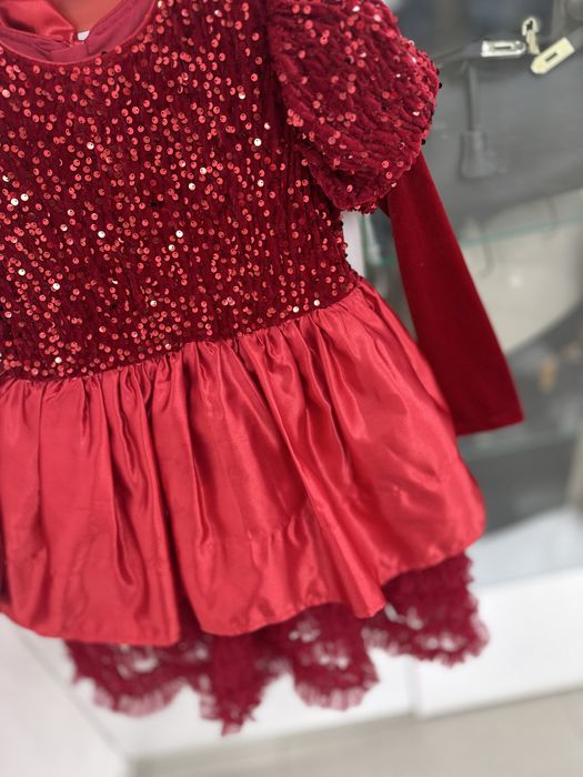 Продам нарядное платье