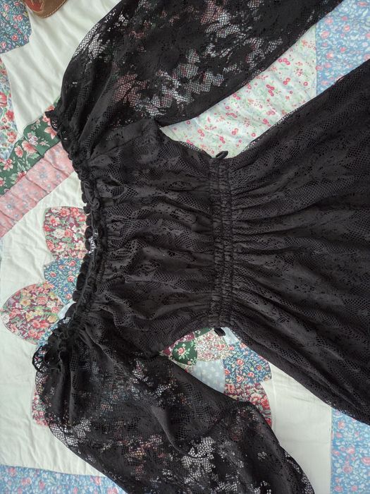 Дантелена официална дамска рокля..