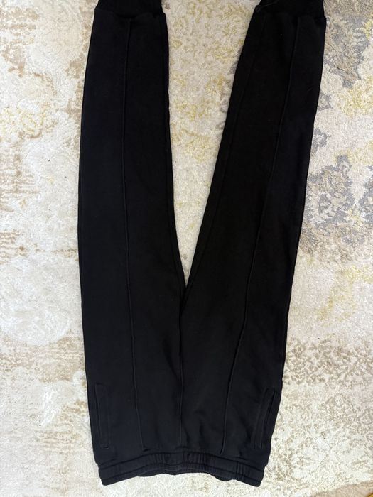 Продаютя детские брюки и трико