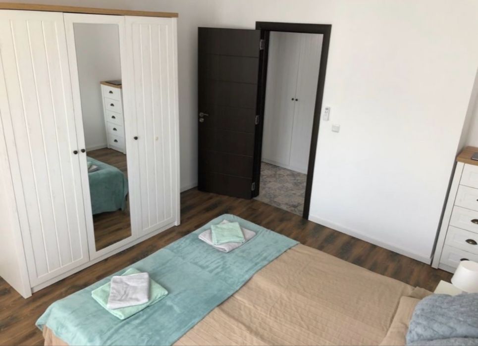 Продава се Двустаен апартамент в Бургас, Център - 74 кв.м за 3230 €/кв.м - Снимка #5