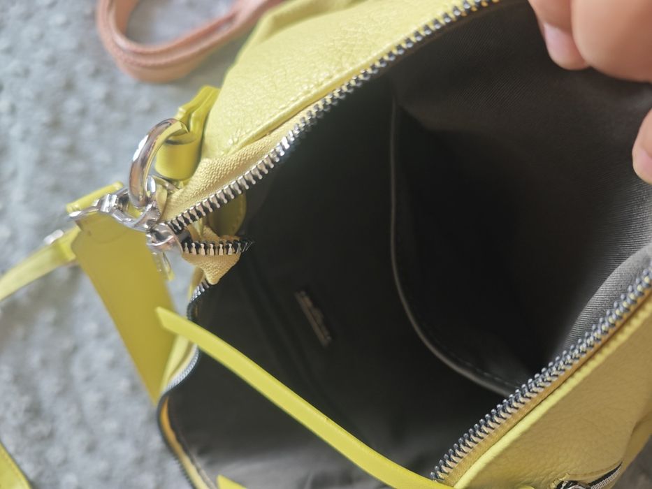 Сумки в идеальном состоянии кожаные