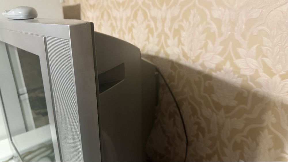 Продам телевизор