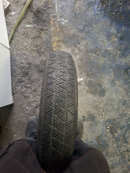 De vânzare roată rezervă