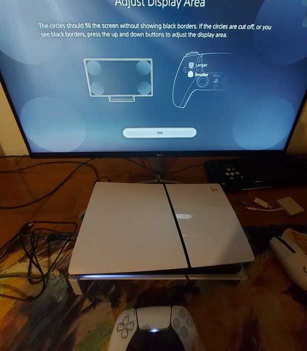 Vand PlayStation 5 Slim 1TB + Stand orizontal. *VANDUT*