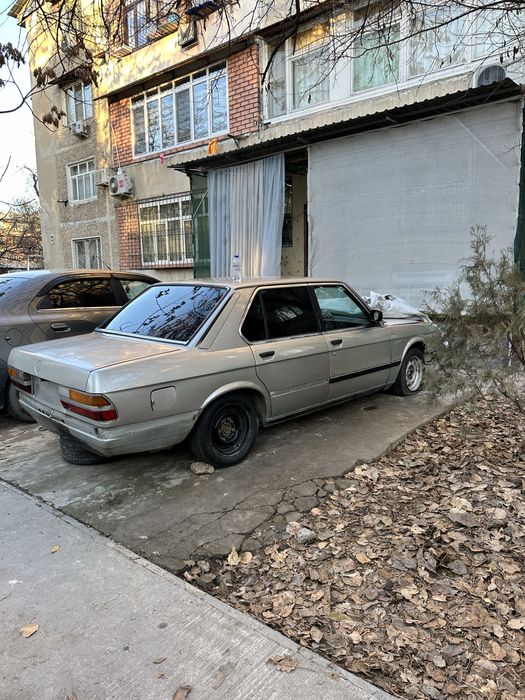 Продается бмв е28 м30б30 не находу нужно сделать электрику