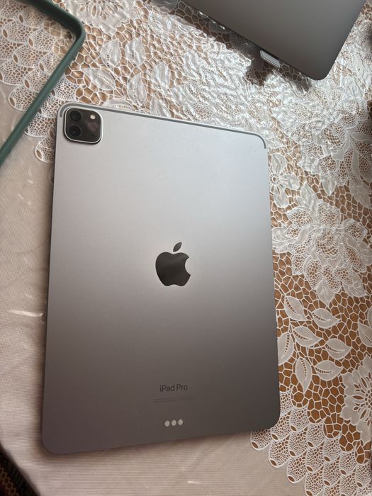 Продам ipad 11pro